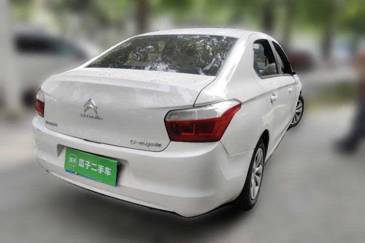 Used Citroen Elysee 2015 Zhishang Edition 1.6L Manual Fashion Model Rear Right 45 Deg