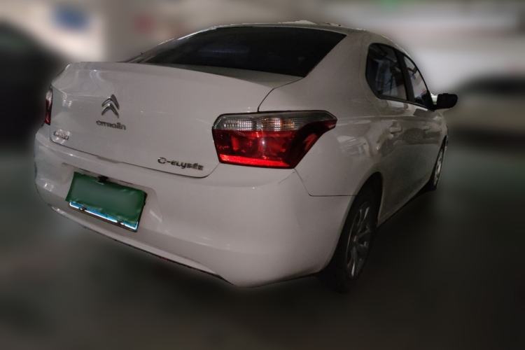 Used Citroen Elysee 2015 Zhishang Edition 1.6L Manual Fashion Model Rear Right 45 Deg