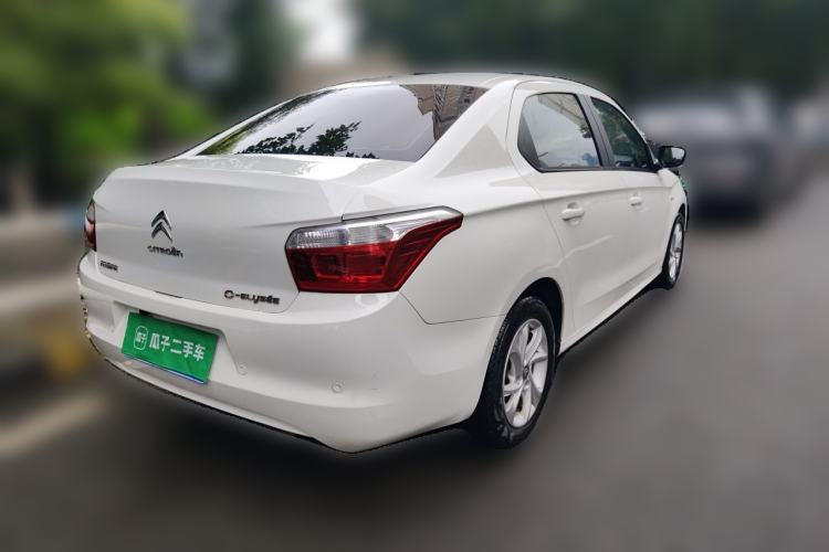 Used Citroen Elysee 2015 Zhishang Edition 1.6L Manual Fashion Model Rear Right 45 Deg