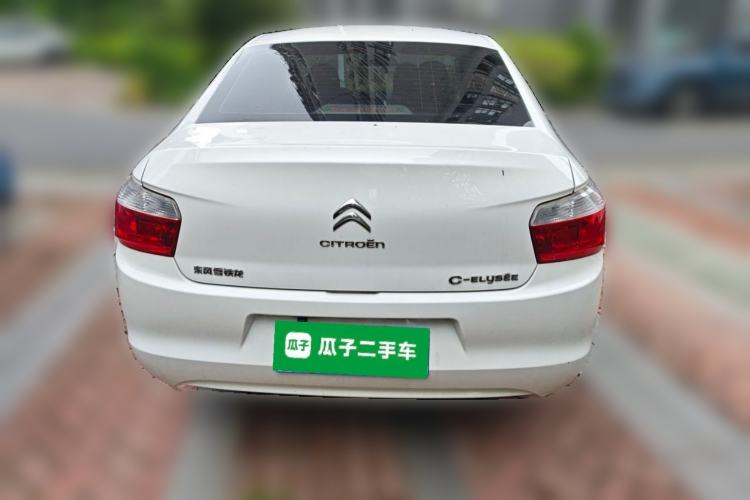 Used Citroen Elysee 2015 Zhishang Edition 1.6L Manual Fashion Model Rear