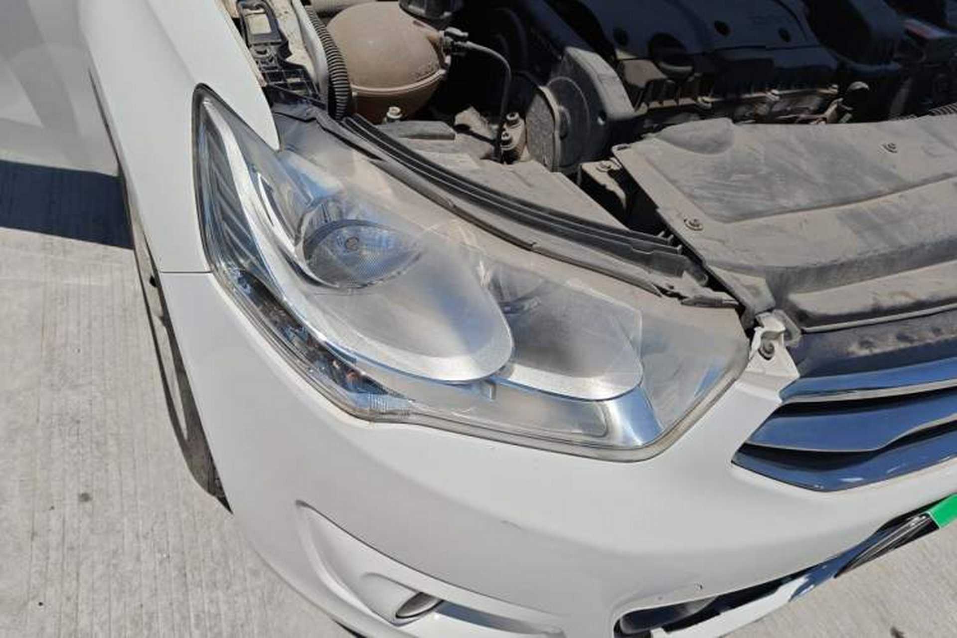 Used Citroen Elysee 2015 Zhishang Edition 1.6L Manual Fashion Model Right Front Headlight