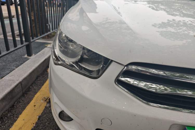 Used Citroen Elysee 2015 Zhishang Edition 1.6L Manual Fashion Model Right Front Headlight