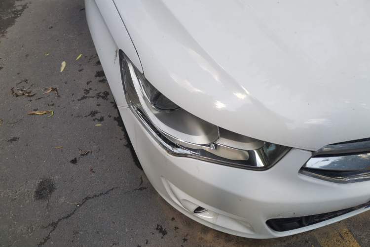 Used Citroen Elysee 2015 Zhishang Edition 1.6L Manual Fashion Model Right Front Headlight