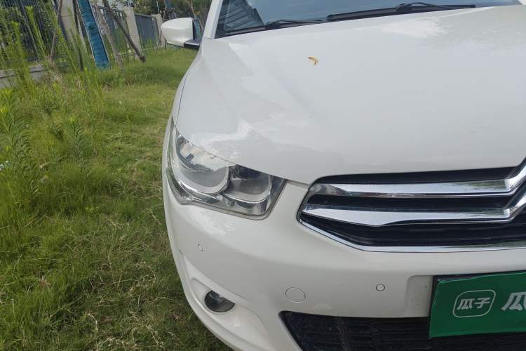 Used Citroen Elysee 2015 Zhishang Edition 1.6L Manual Fashion Model Right Front Headlight