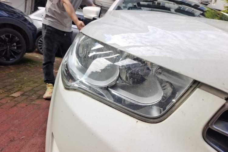Used Citroen Elysee 2015 Zhishang Edition 1.6L Manual Fashion Model Right Front Headlight