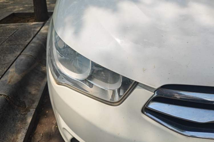 Used Citroen Elysee 2015 Zhishang Edition 1.6L Manual Fashion Model Right Front Headlight