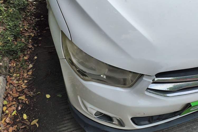 Used Citroen Elysee 2015 Zhishang Edition 1.6L Manual Fashion Model Right Front Headlight