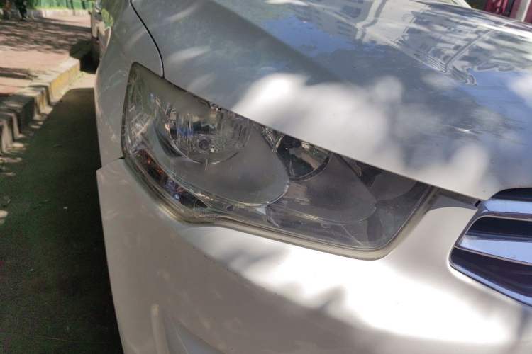 Used Citroen Elysee 2015 Qishang Edition 1.6L Automatic Fashion Model Right Front Headlight