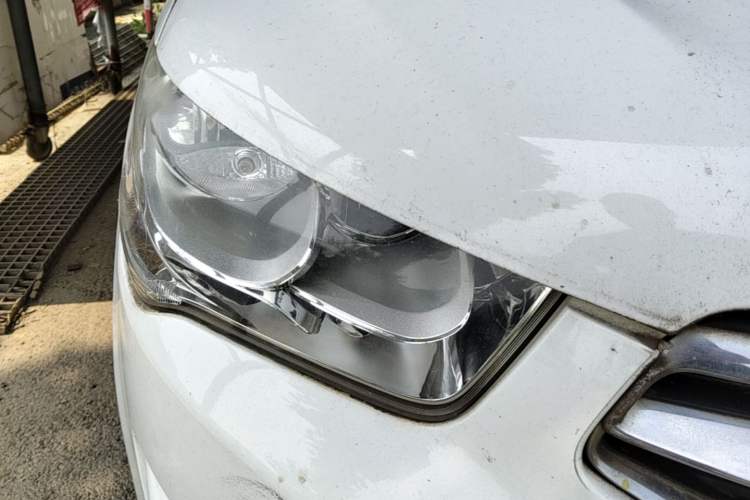 Used Citroen Elysee 2015 Zhishang Edition 1.6L Manual Fashion Model Right Front Headlight