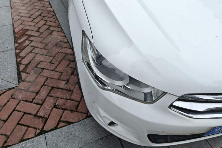Used Citroen Elysee 2015 Zhishang Edition 1.6L Manual Fashion Model Right Front Headlight
