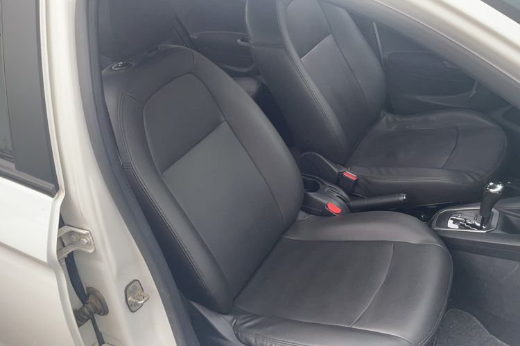 Used Citroen Elysee 2015 Qishang Edition 1.6L Automatic Fashion Model Right Front Seat