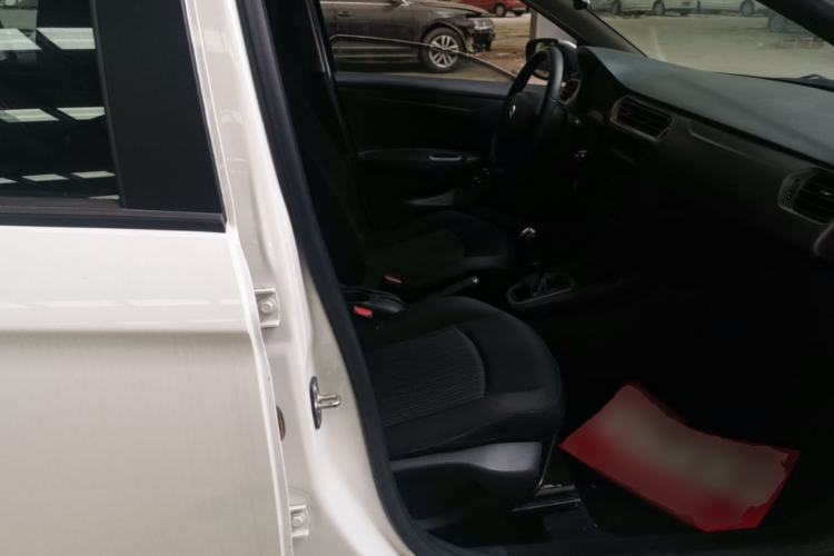 Used Citroen Elysee 2015 Zhishang Edition 1.6L Manual Fashion Model Right Front Seat