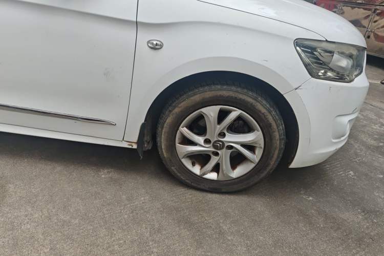 Used Citroen Elysee 2015 ZhiShang Edition 1.6L Manual Comfort Model Right Front Wheel Hub