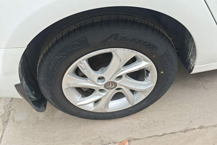 Used Citroen Elysee 2015 ZhiShang Edition 1.6L Manual Comfort Model Right Rear Wheel Hub