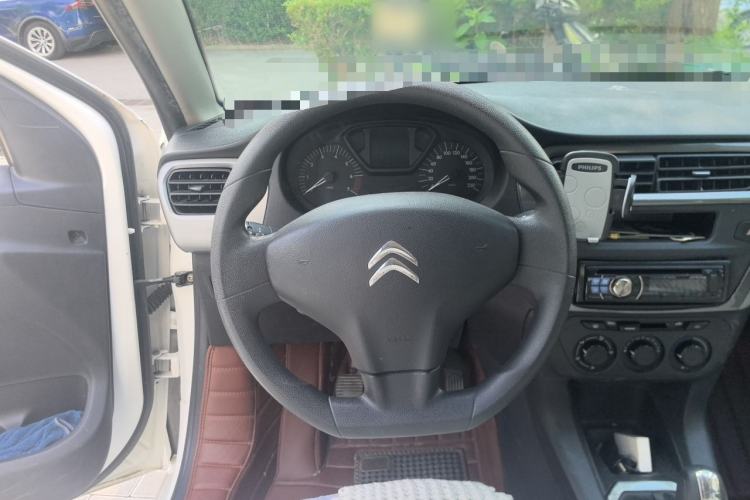 Used Citroen Elysee 2015 Zhishang Edition 1.6L Manual Fashion Model Steering Wheel