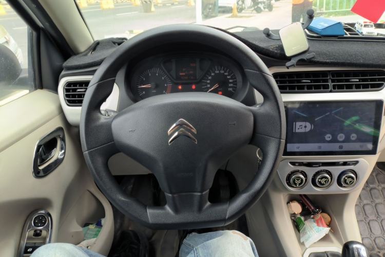 Used Citroen Elysee 2015 Zhishang Edition 1.6L Manual Fashion Model Steering Wheel