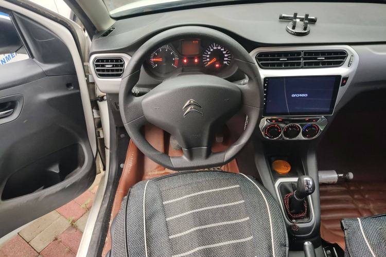 Used Citroen Elysee 2015 Zhishang Edition 1.6L Manual Fashion Model Steering Wheel