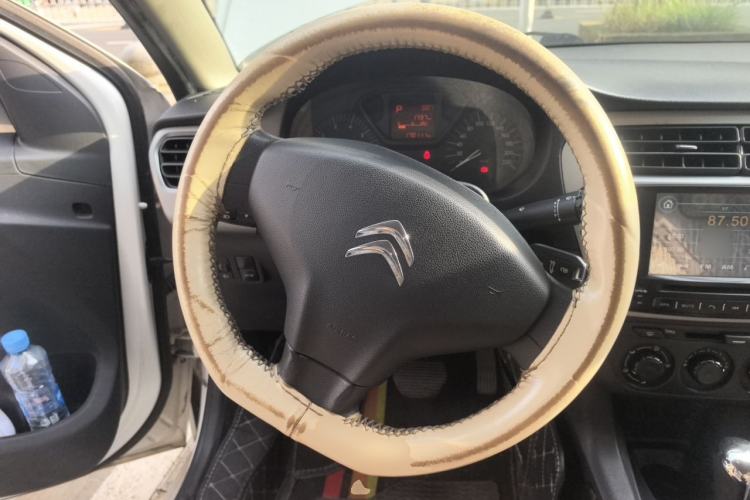 Used Citroen Elysee 2015 Qishang Edition 1.6L Automatic Fashion Model Steering Wheel
