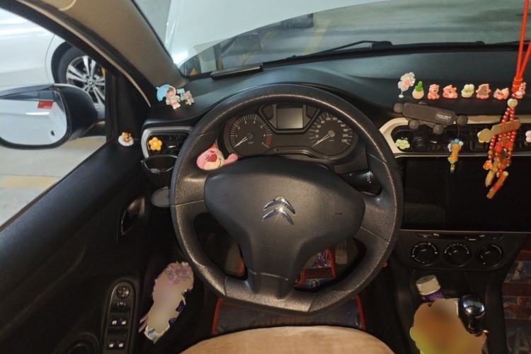 Used Citroen Elysee 2015 Qishang Edition 1.6L Automatic Fashion Model Steering Wheel