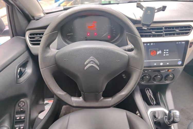 Used Citroen Elysee 2015 Zhishang Edition 1.6L Manual Fashion Model Steering Wheel