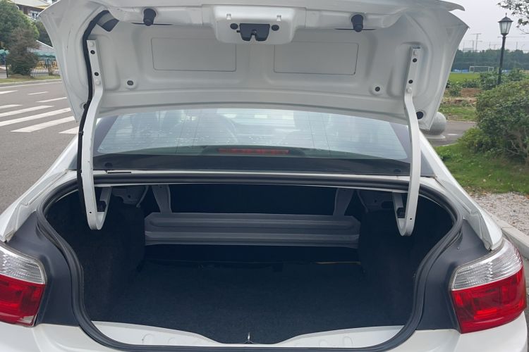 Used Citroen Elysee 2015 Qishang Edition 1.6L Automatic Fashion Model Trunk