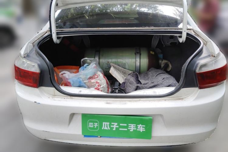 Used Citroen Elysee 2015 Zhishang Edition 1.6L Manual Fashion Model Trunk