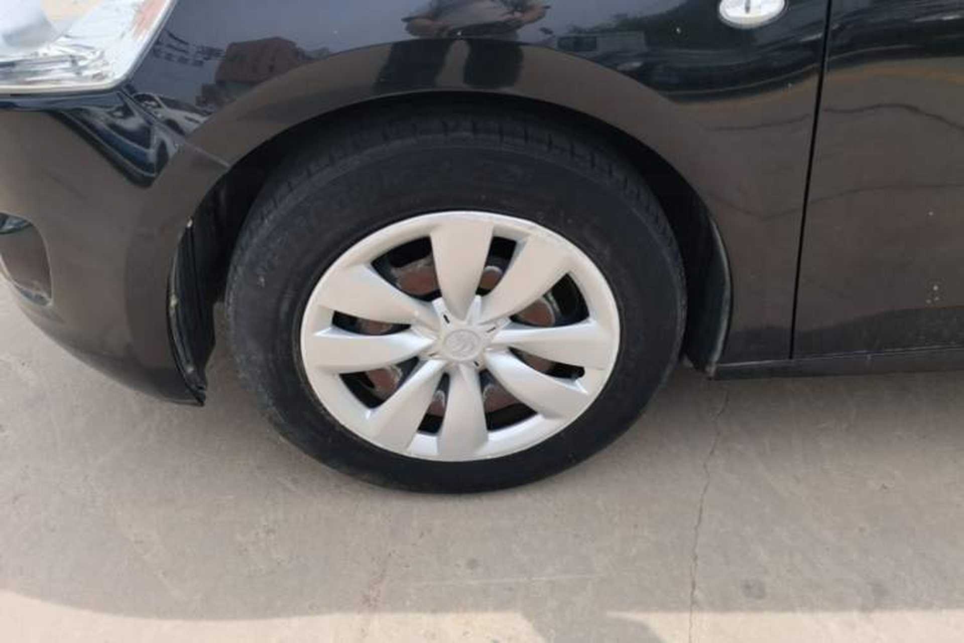 Used Citroen Elysee 2016 1.6L Automatic Fashion Model Left Front Wheel Hub
