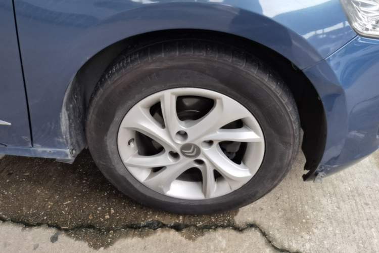Used Citroen Elysee 2016 1.6L Automatic Comfort Model Right Front Wheel Hub