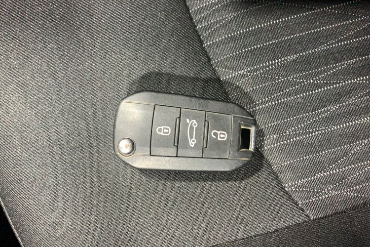 Used Citroen Elysee 2016 1.6L Automatic Fashion Model Vehicle Key