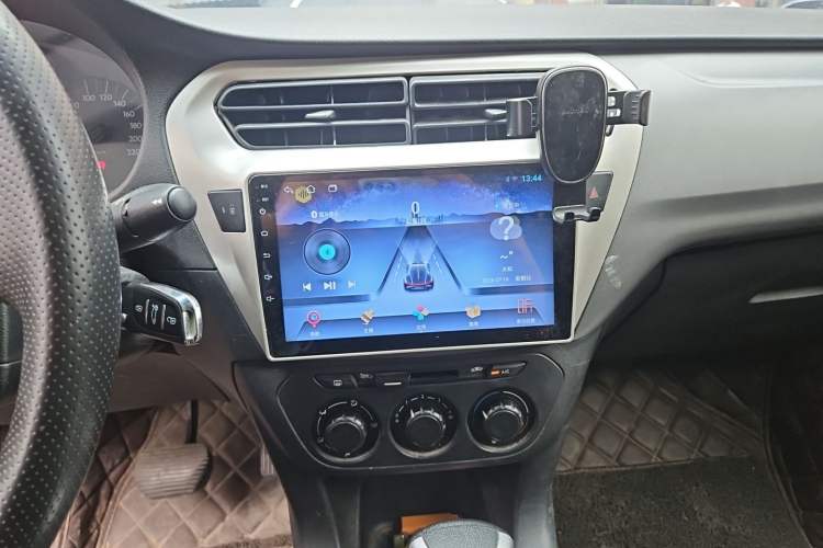 Used Citroen Elysee 2016 1.6L Automatic Fashion Model Audio And AC Panel