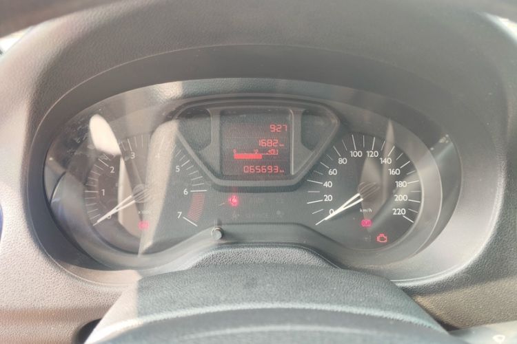 Used Citroen Elysee 2016 1.6L Manual Fashion Edition Odometer Close Up