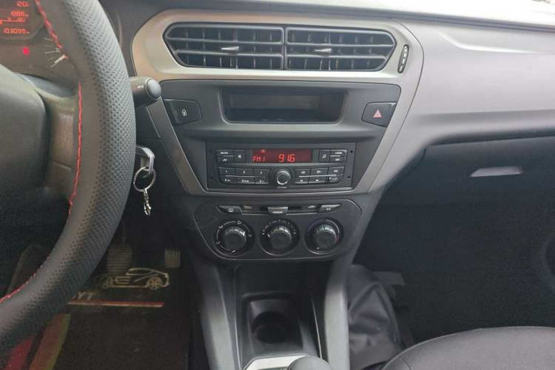 Used Citroen Elysee 2016 1.6L Manual Fashion Edition Audio And AC Panel
