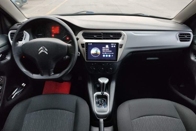 Used Citroen Elysee 2016 1.6L Automatic Fashion Model Center Console