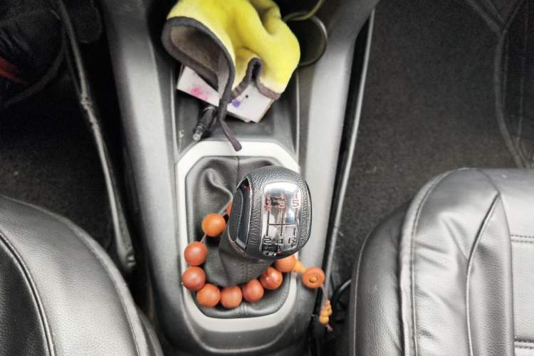 Used Citroen Elysee 2016 1.6L Manual Fashion Edition Gear Lever
