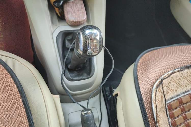 Used Citroen Elysee 2016 1.6L Manual Fashion Edition Gear Lever