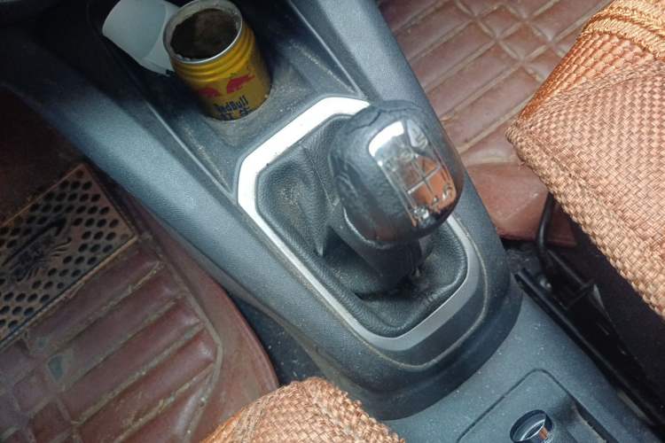 Used Citroen Elysee 2016 1.6L Manual Fashion Edition Gear Lever