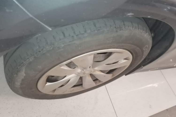 Used Citroen Elysee 2016 1.6L Automatic Fashion Model Left Front Wheel Hub