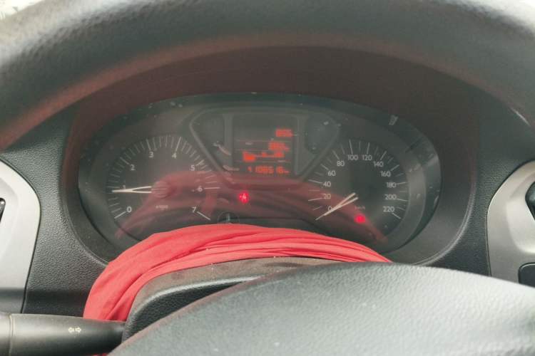 Used Citroen Elysee 2016 1.6L Manual Fashion Edition Odometer Close Up
