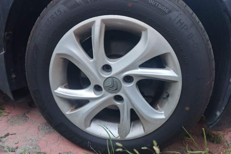 Used Citroen Elysee 2016 1.6L Automatic Fashion Model Right Front Wheel Hub
