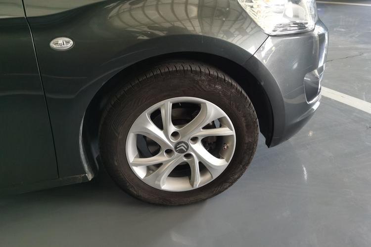 Used Citroen Elysee 2016 1.6L Manual Fashion Edition Right Front Wheel Hub