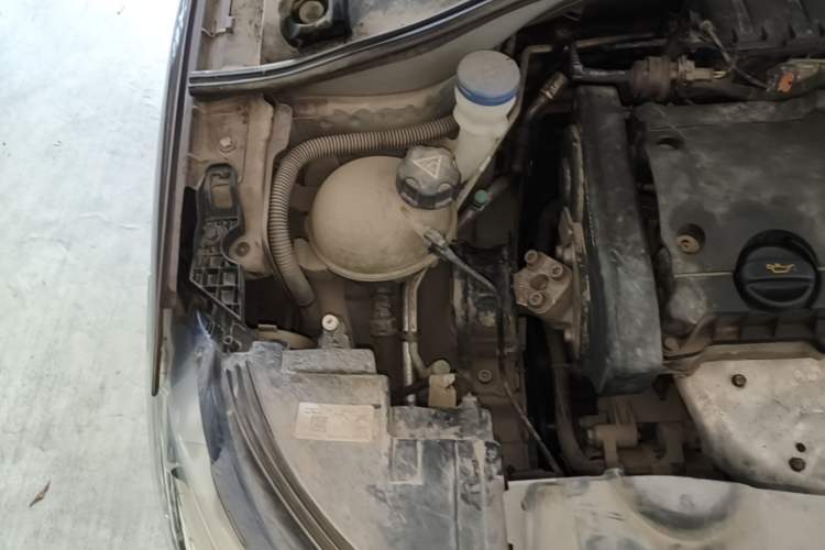 Used Citroen Elysee 2016 1.6L Manual Comfort Model Engine Bay Right