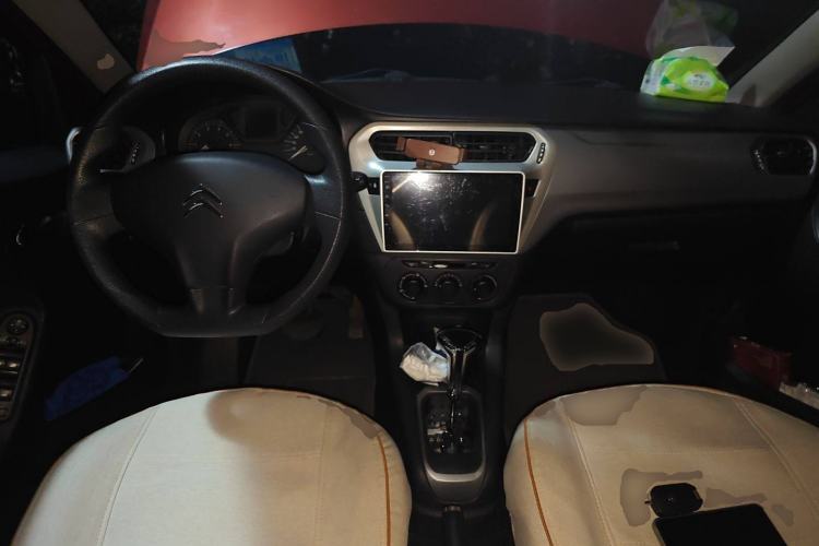 Used Citroen Elysee 2016 1.6L Automatic Fashion Model Center Console