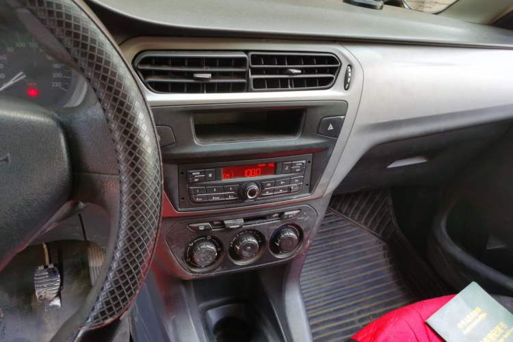 Used Citroen Elysee 2016 1.6L Manual Fashion Edition Audio And AC Panel