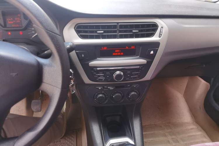 Used Citroen Elysee 2016 1.6L Manual Fashion Edition Audio And AC Panel