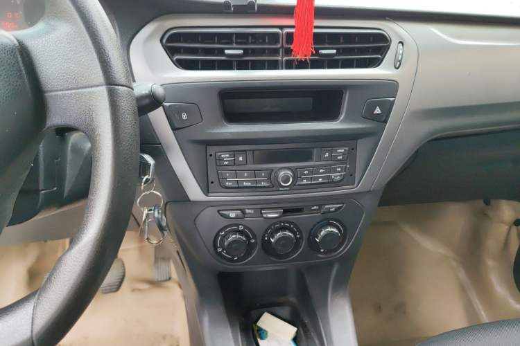 Used Citroen Elysee 2016 1.6L Manual Fashion Edition Audio And AC Panel