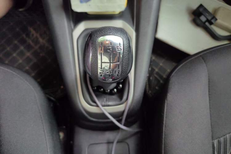 Used Citroen Elysee 2016 1.6L Manual Fashion Edition Gear Lever