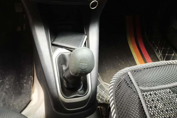 Used Citroen Elysee 2016 1.6L Manual Fashion Edition Gear Lever