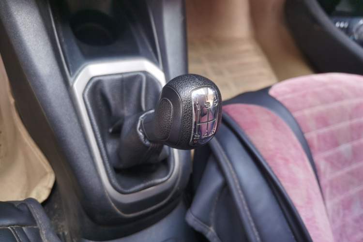 Used Citroen Elysee 2016 1.6L Manual Fashion Edition Gear Lever