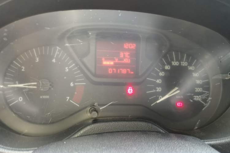 Used Citroen Elysee 2016 1.6L Manual Fashion Edition Odometer Close Up