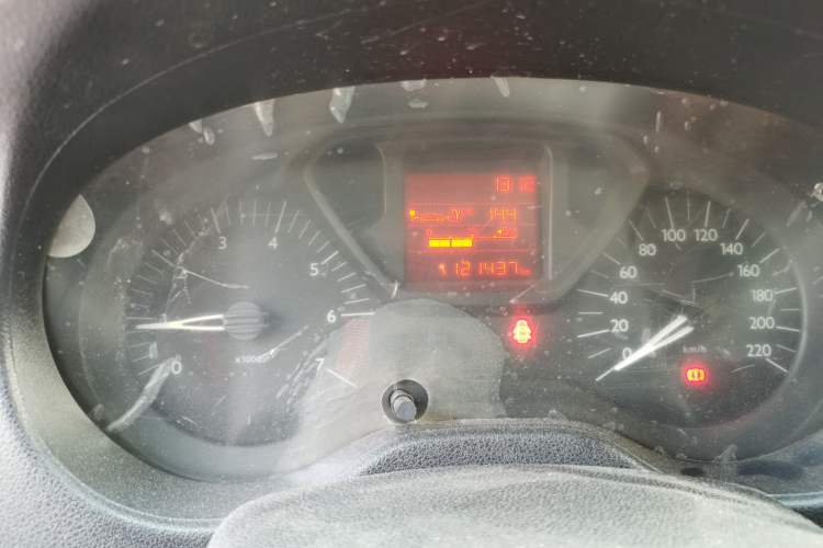 Used Citroen Elysee 2016 1.6L Manual Fashion Edition Odometer Close Up